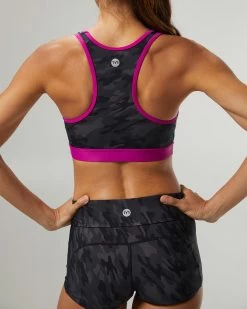 TYR Durafast Elite® Women's Lyn Racerback - Blackout Camo 18 TYR Durafast Elite® Women's Lyn Racerback - Blackout Camo -Tyr BLYFBC7A 001 alt08