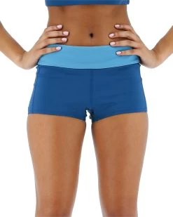 TYR Durafast Elite® Women's Casey Boyshort - Solid