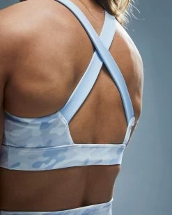 TYR Base Kinetic™ Women's Crossback Sports Bra - Whiteout Camo -Tyr FGPWC3A 100 alt08