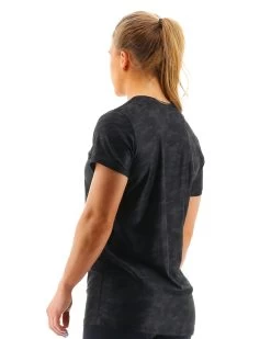TYR Airtec™ Women's Short Sleeve Tee - Blackout Camo -Tyr FPTBC3A 001 alt04