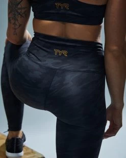 TYR Base Kinetic™ Women's High-Rise Full Length Leggings- Blackout Camo 21 TYR Base Kinetic™ Women's High-Rise Full Length Leggings- Blackout Camo -Tyr FTFMRB3A 001 alt10