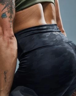 TYR Base Kinetic™ Women's High-Rise 3/4 Leggings - Blackout Camo -Tyr FTTMRB3A 001 alt07