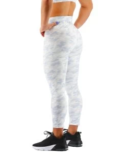 TYR Base Kinetic™ Women's High-Rise 3/4 Leggings - Whiteout Camo -Tyr FTTMRW3A 100 alt03