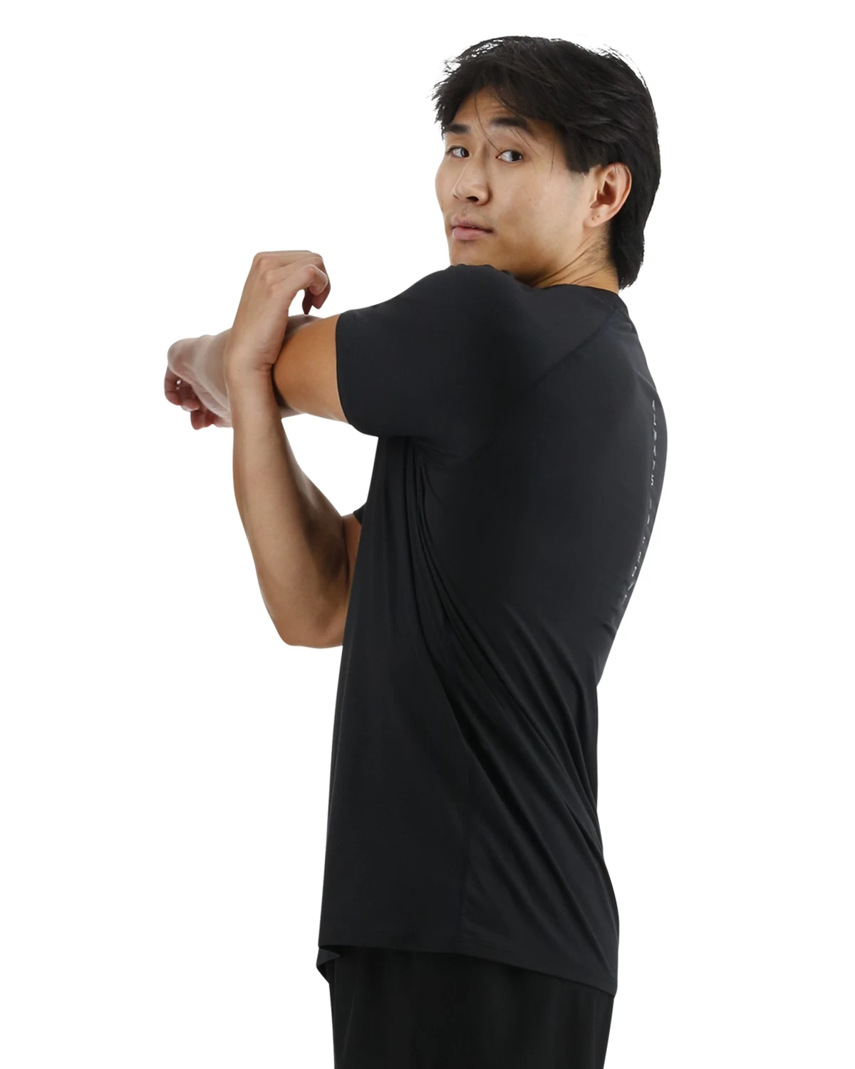 TYR ClimaDry™ Men's Raglan Big Logo Tech Tee - Solid 5 TYR ClimaDry™ Men's Raglan Big Logo Tech Tee - Solid - Image 3