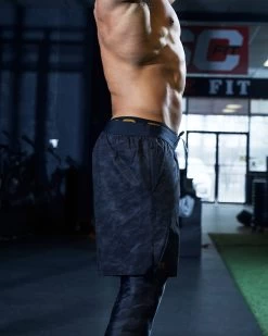 TYR Hydrosphere™ Men's Unlined 9" Unbroken Shorts - Blackout Camo 20 TYR Hydrosphere™ Men's Unlined 9" Unbroken Shorts - Blackout Camo -Tyr MUSNUB3A 001 alt09