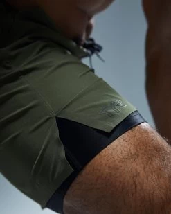 TYR Hydrosphere™ Men's Unlined 9" Unbroken Shorts - Solid 19 TYR Hydrosphere™ Men's Unlined 9" Unbroken Shorts - Solid -Tyr MUSNUS3A 932 alt08