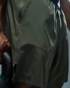 TYR Hydrosphere™ Men's Unlined 9" Unbroken Shorts - Solid 20 TYR Hydrosphere™ Men's Unlined 9" Unbroken Shorts - Solid -Tyr MUSNUS3A 932 alt09