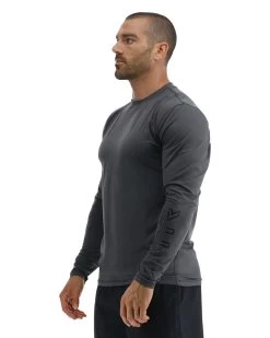 TYR SunDefense™ Men's Vented Long Sleeve Crew Shirt - Solid 16 TYR SunDefense™ Men's Vented Long Sleeve Crew Shirt - Solid -Tyr TSMPLS7A 927 alt04