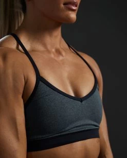 TYR Base Kinetic™ Women's V-Neck Sports Bra - Solid -Tyr fgvso3a 255 alt07