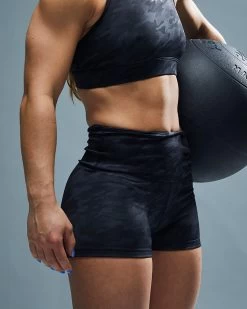TYR Base Kinetic™ Women's High-Rise 2" Shorts - Blackout Camo -Tyr ftmrsb3a 001 alt09