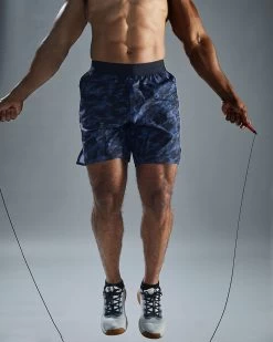 TYR Hydrosphere™ Men's Unlined 7" Unbroken Shorts - Midnight Camo 20 TYR Hydrosphere™ Men's Unlined 7" Unbroken Shorts - Midnight Camo -Tyr musumc3a 401 alt07