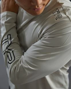 TYR Men's SunDefense Long Sleeve Shirt -Tyr tsmls7a 608 alt09