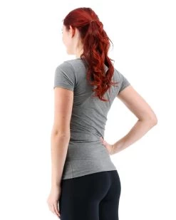 TYR Women's Big Logo Tee 11 TYR Women's Big Logo Tee -Tyr tyrwrb3a 219 alt09